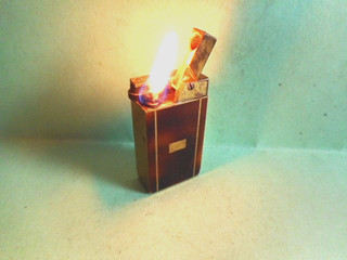 BRIQUET FOLLET LIGHTER 打火机 ACCENDINO léttari sytytin AANSTEKER ENCENDEDOR