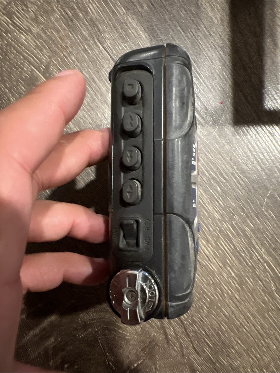 Panasonic RQ-SW44V Shock Wave AMFM Radio works cassette does not