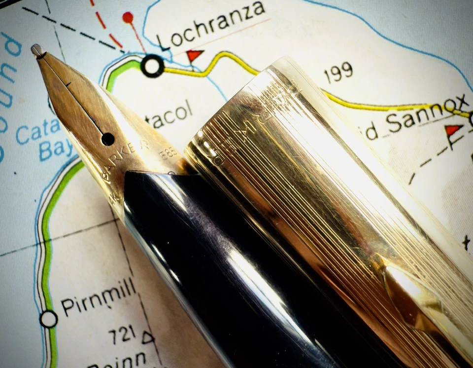 Superb Vintage Parker ‘65’ Custom Fountain Pen-Fully Tested-Ding Free-c60’s- DJ - Image 3 of 4