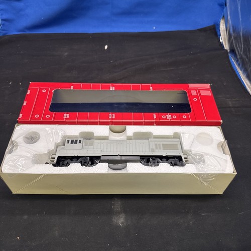 HO ATLAS 8651 GE U23B SIN DECORAR | Condition: New