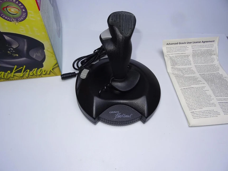Gravis Blackhawk Joystick per Apple Mac con Manuale e Floppy Vintage - Immagine 2 di 4