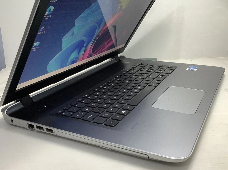 HP PAVILION 17-G036na,INTEL i3@2.10GHz,8GB RAM,120GB SSD,DVD,WIN 11 23H2. (249) - Image 3 of 4