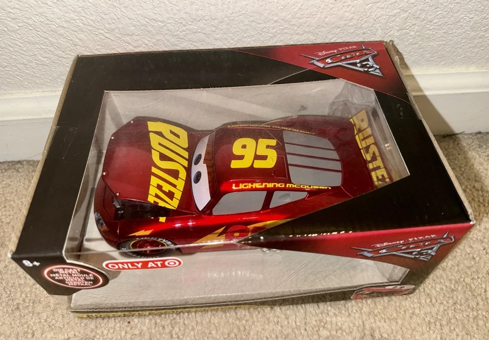 Cars 3 Rust-Eze Racing Center 2017 Lightning McQueen 1:24 Jada Die-cast Target Foto 2 de 4