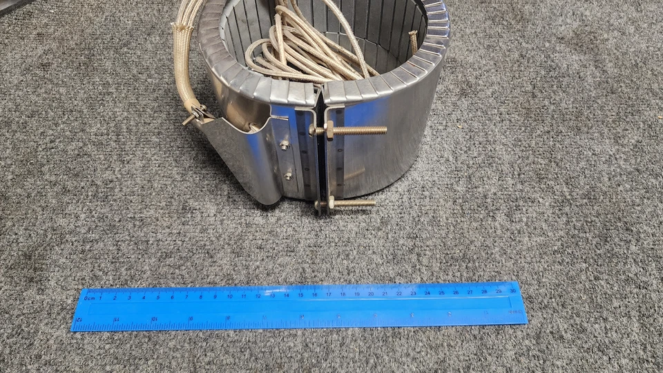 Calentador de Banda Cerámica 5 1/4" X 4 1/2" 230/460V 2000W Foto 4 de 4