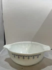 Vintage Pyrex Garland Snowflake 1 1” Pint Nesting Mixing Bowl 442