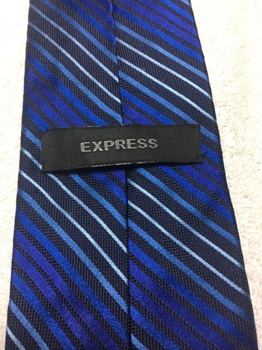 EXPRESS MENS TIE BLUE AND BLACK STRIPED 3.75 X 61 - Picture 4 of 4