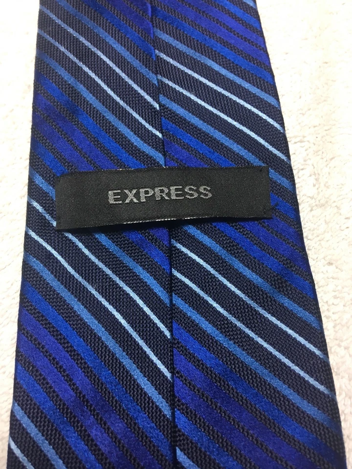 CORBATA EXPRESS HOMBRE RAYAS AZULES Y NEGRAS 3,75 X 61 Foto 4 de 4