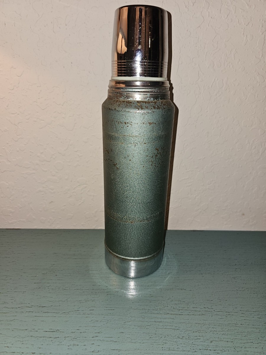 Vintage 1970's Stanley Aladin 32 Cup Thermos W/Drinking Cup Lid