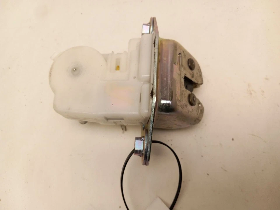 PESTILLO PUERTA TRASERA PARA SUBARU OUTBACK 2012 Foto 3 de 4