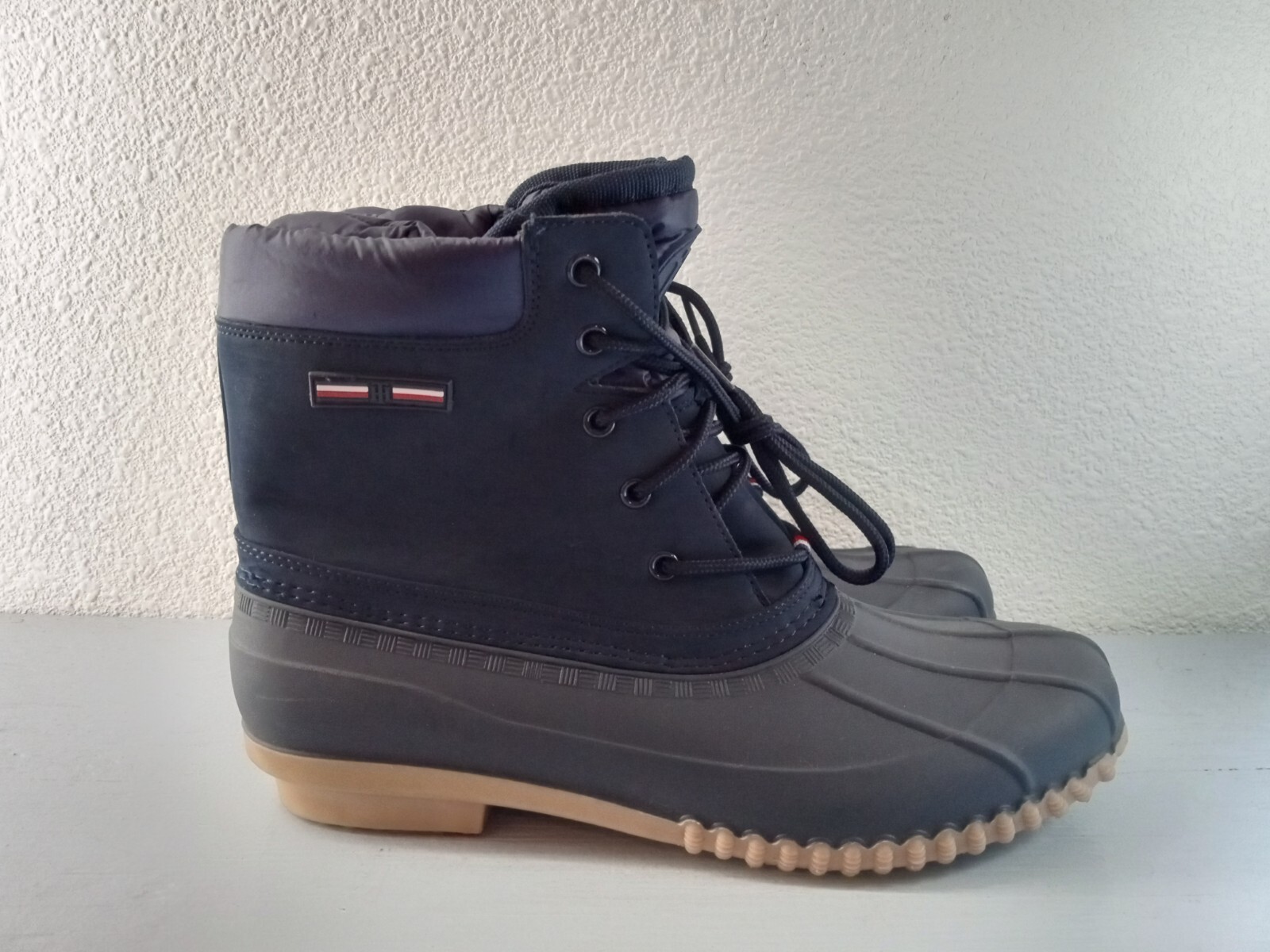 tommy hilfiger water boots