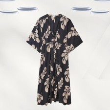 Ex White Stuff Women's Half Sleeve Cover Up in Black Floral (Defect)