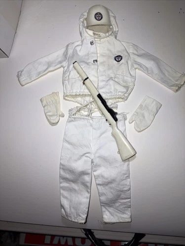 VINTAGE 1964 GI JOE SKI PATROL OUTFIT AND GLOVES