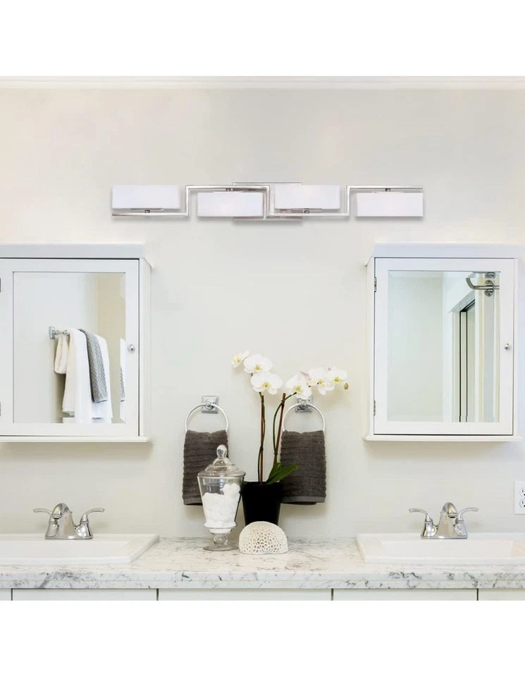 Fuente Designers 6714 Satin Platinum Meridian 4 luces luz de tocador Foto 2 de 3