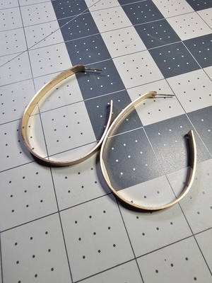 gold toned open loop oval hoops unbranded