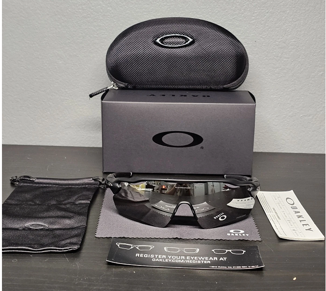 New Oakley Radar EV Path Polarized Prizm Black Frame Mirror/Chrome