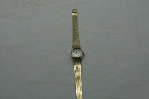 Vintage Omega Ladies Wrist Watch 14K 
