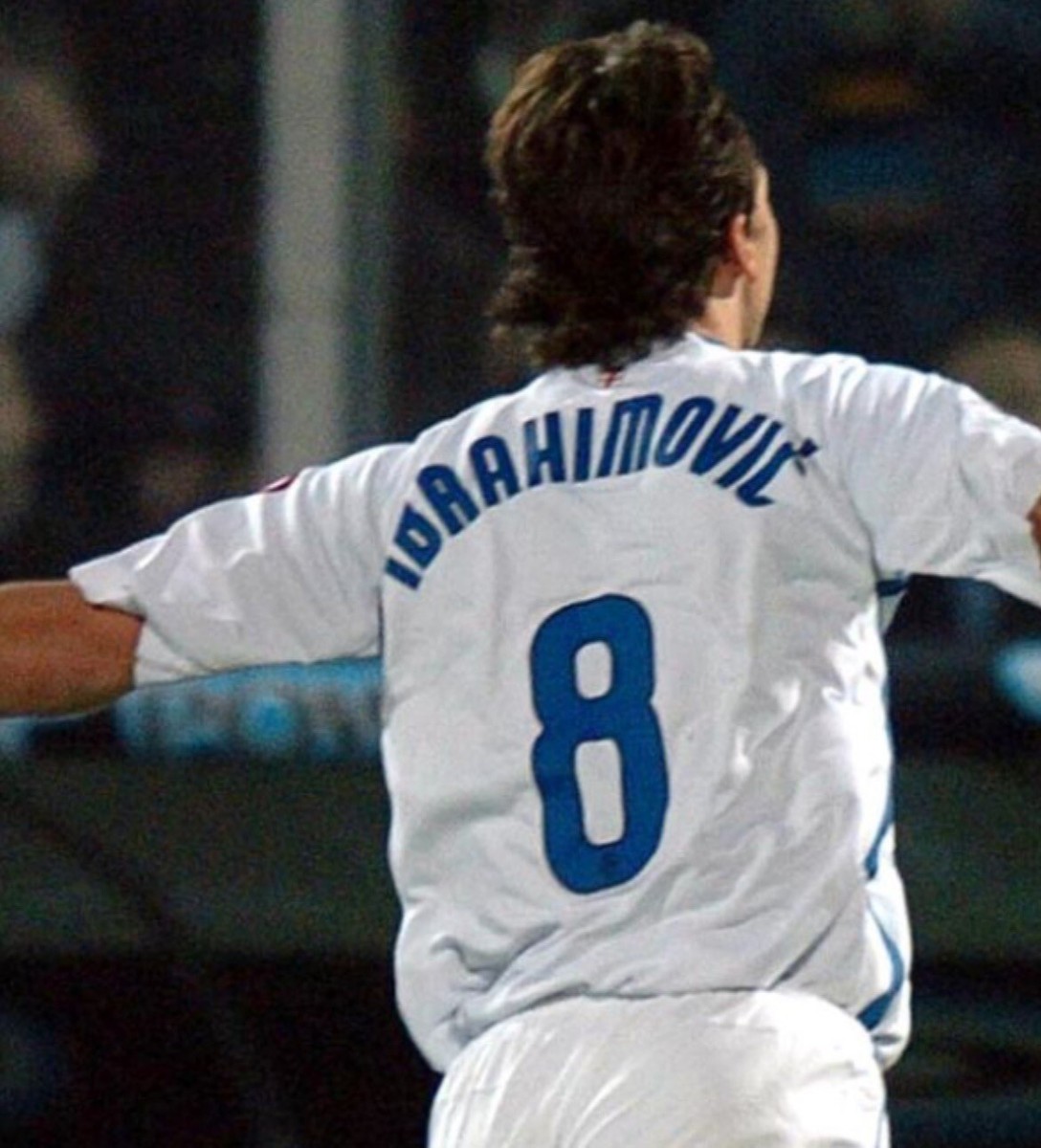 インテル07/08 100周年（H）長袖　#8 IBRAHIMOVIC 楽天市場】【フルパッチ付！】 07/08 インテル 100周年 #8 IBRAHIMOVIC