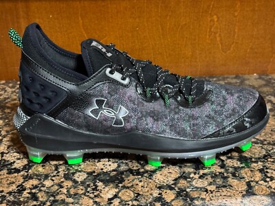 New! Mens UNDER ARMOUR UA HARPER 8 ELITE TPU BASEBALL CLEATS 3026591-001 BLACK