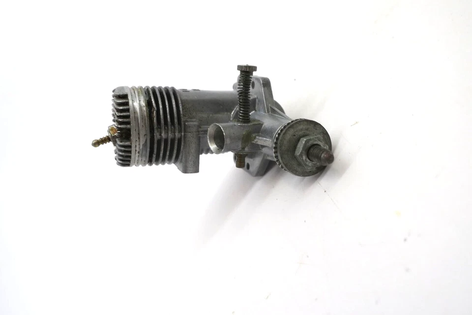 Vintage Fox 15 RC Nitro Model Airplane Engine - Image 2 of 4