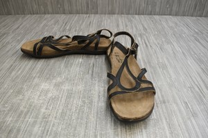 naot dorith sandals
