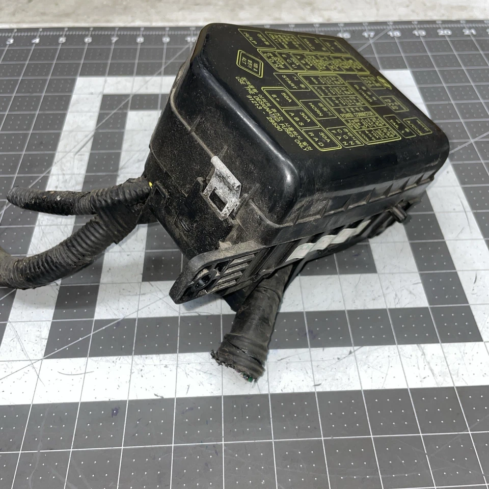 1995 2000 Hyundai Elantra Fusebox Relay Junction Box 91205 29642 - Image 4 of 4