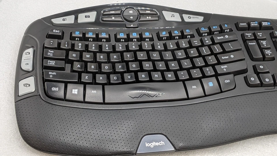 Logitech K350 ( Y-RBN90 ) Wireless Comfort Wave Ergonomic Keyboard W/ UNIFY USB - Image 3 of 4
