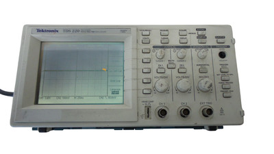 Tektronix TDS220 Digital REAL-TIME Oscilloscope - Free Shipping