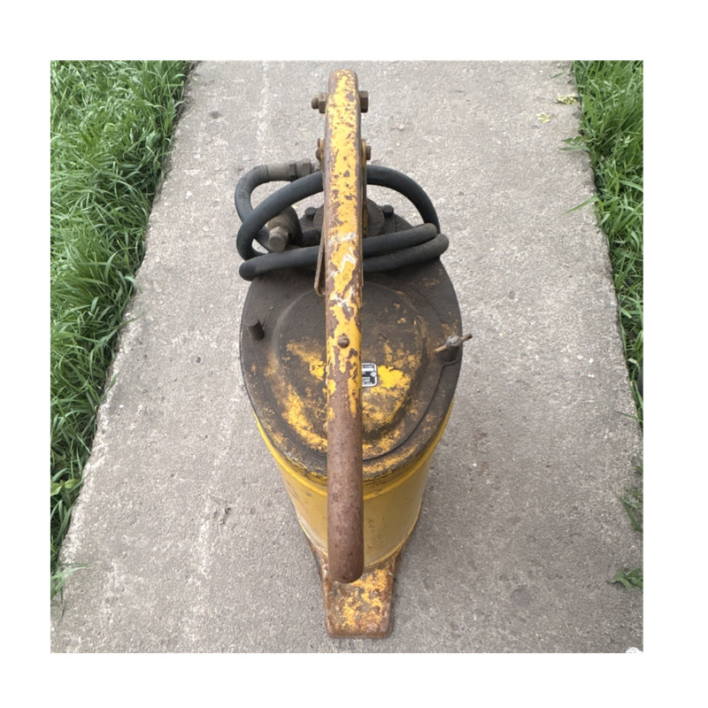 Vintage Alemite Volume Tractor  Pump model #6521  Gear Lube Pumper