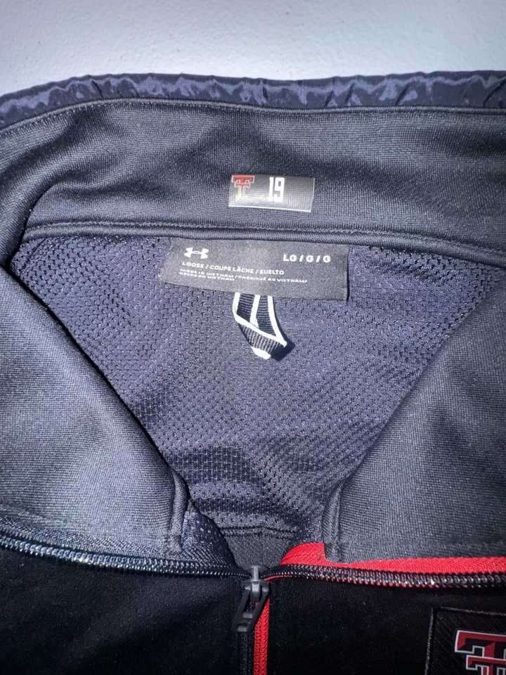 Texas Tech Jacket Men’s Large Under Armour Full Zip Player Issued Black Red NCAA - Image 3 of 4