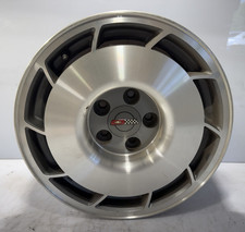 1984-1986 Chevrolet Corvette Alloy Wheel Right 16x9.5 Pn 14094588 1984-1986 Chevrolet Corvette Alloy Wheel Right 16x9.5 Pn 14094588