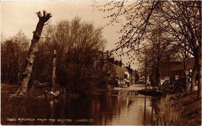 PC HAMPSHIRE 16900 RICHTER RINGWOOD VON DEN BRÜCKEN ECHTFOTO ENGLAND (u19665)