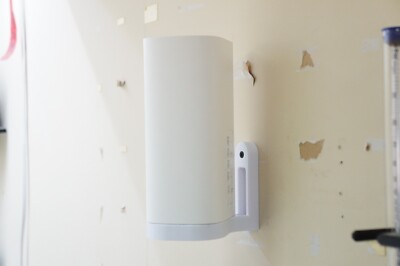 Staffa Di Montaggio A Parete Per Linksys Velop Pro 6E MX6200 - Colore Bianco