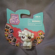 Littlest Pet Shop LPS Hasbro Mini Scale Collectible Green Lamb Age 4 