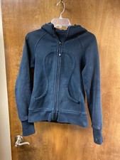 Women's Lululemon black hooded athetic jacket. Size 6