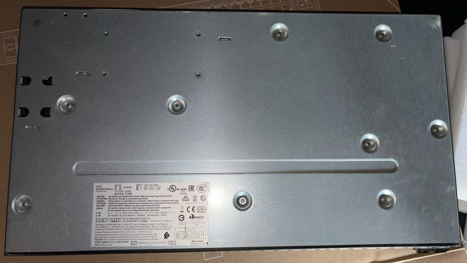 HPE Aruba 2930F 48Port Gigabit Ethernet L3 Switch 4 X 10Gb Gigabit SFP+ JL254A - Image 2 of 3