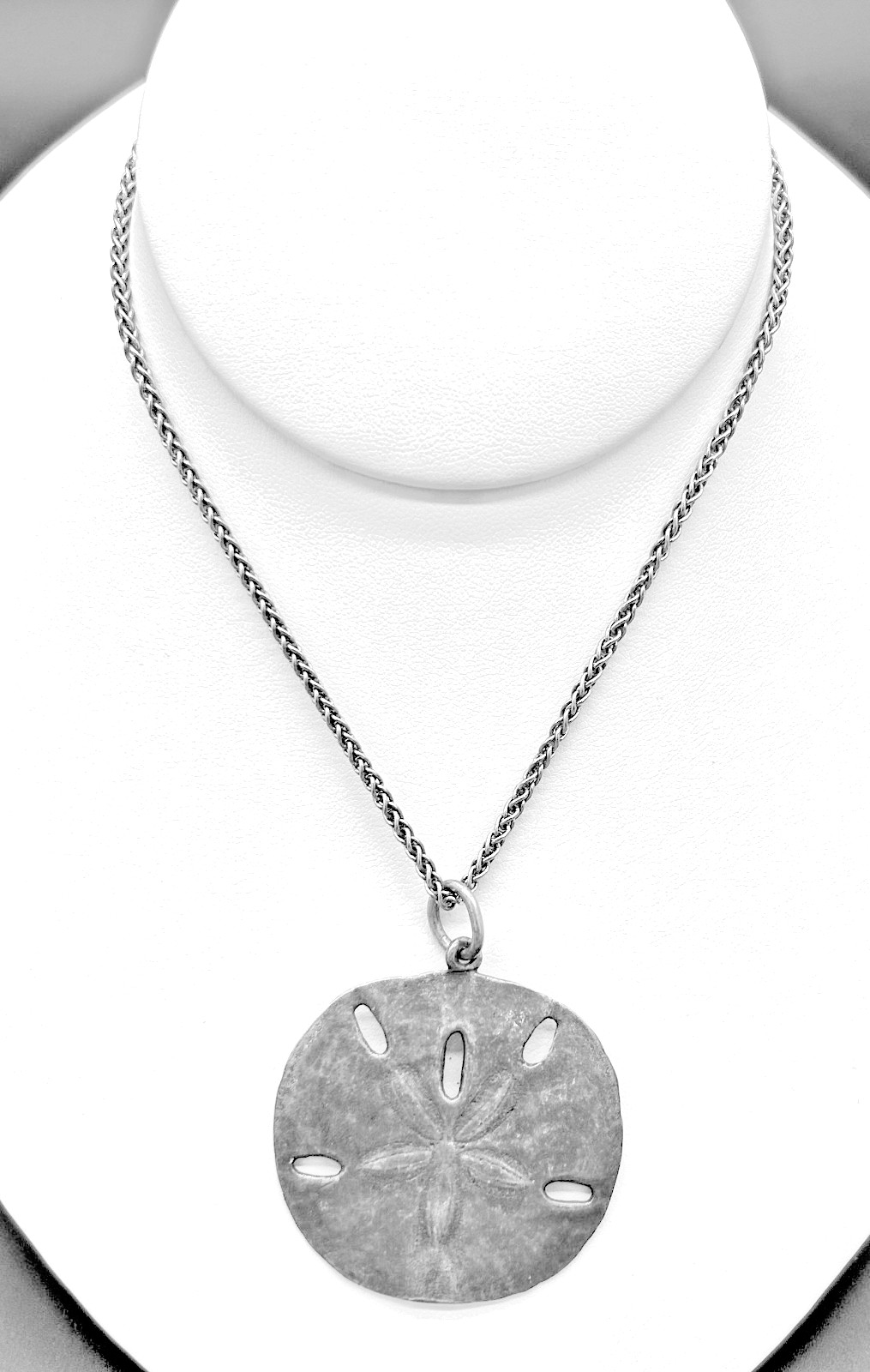 Vintage James Avery Sterling Silver 925 Large Sand Dollar Pendant Necklace 21