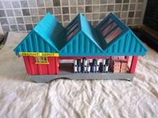 Triang Minic Motorways Railway Depot Station