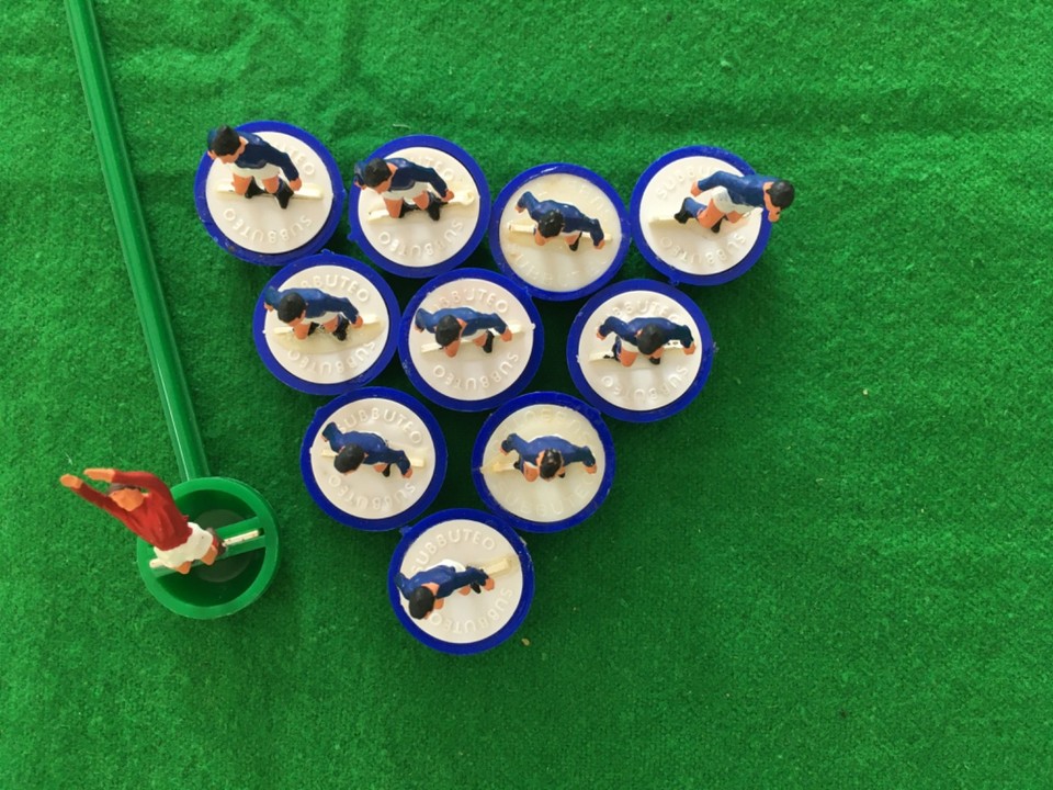 Generic Sticker Subbuteo - Generic Blue - 2 Team Reverse Bases - Reference 2 Box ...