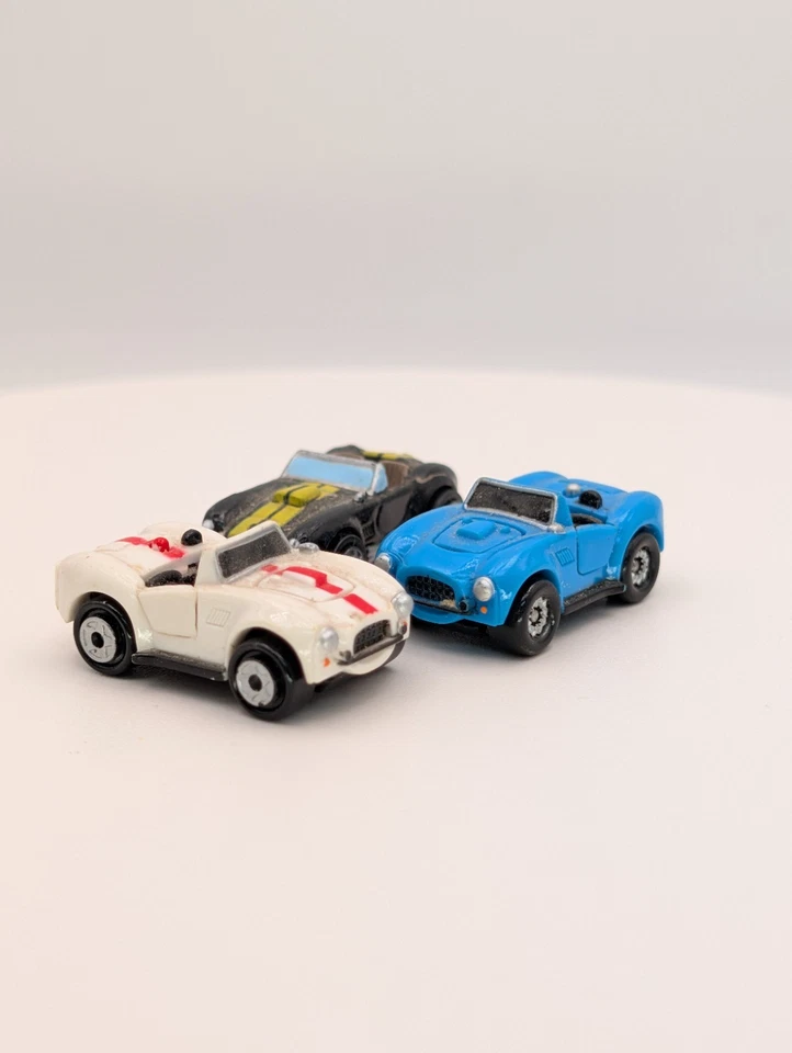 Micro Machines Shelby Cobra 427 SC + Deluxe White/Blue - Image 2 of 4