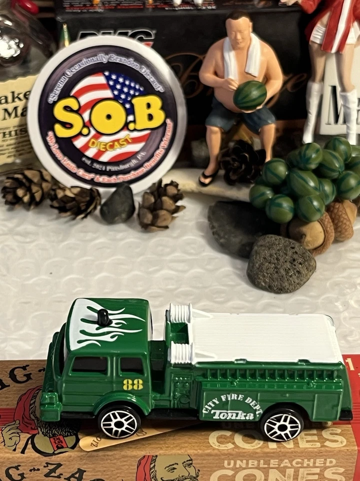 Maisto 2006 Denver Pumper Green Diecast Tonka Fire Dept Truck 1:64 USED EX Cond - Image 2 of 4