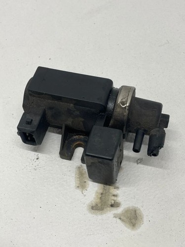 BMW 5 E39 2002 Diesel 142kW Turbolader Druckwandler Magnetventil 2247906 DTS2890