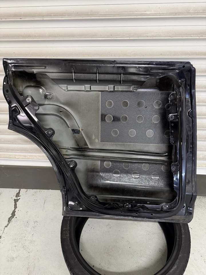 Porsche Cayenne 955 9PA VW Touareg 7L Door Rear Left 7L0833111 - Image 3 of 4