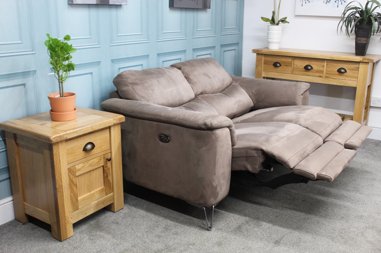 SOFOLOGY ELECTRIC RECLINER PALMER 2 SEATER SOFA IN TAUPE SADDLE FABRIC