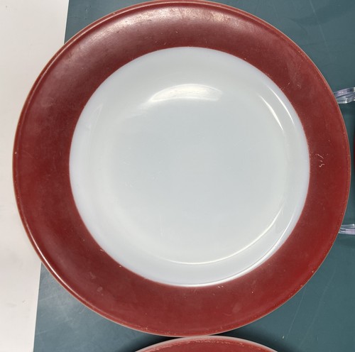 4 Vintage Pyrex Red Rim Plates Luncheon 8 1/8” - Picture 5 of 11