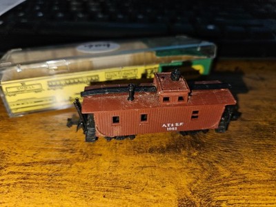 MINITRIX ATSF CABOOSE, N SCALE, SEE PHOTOS