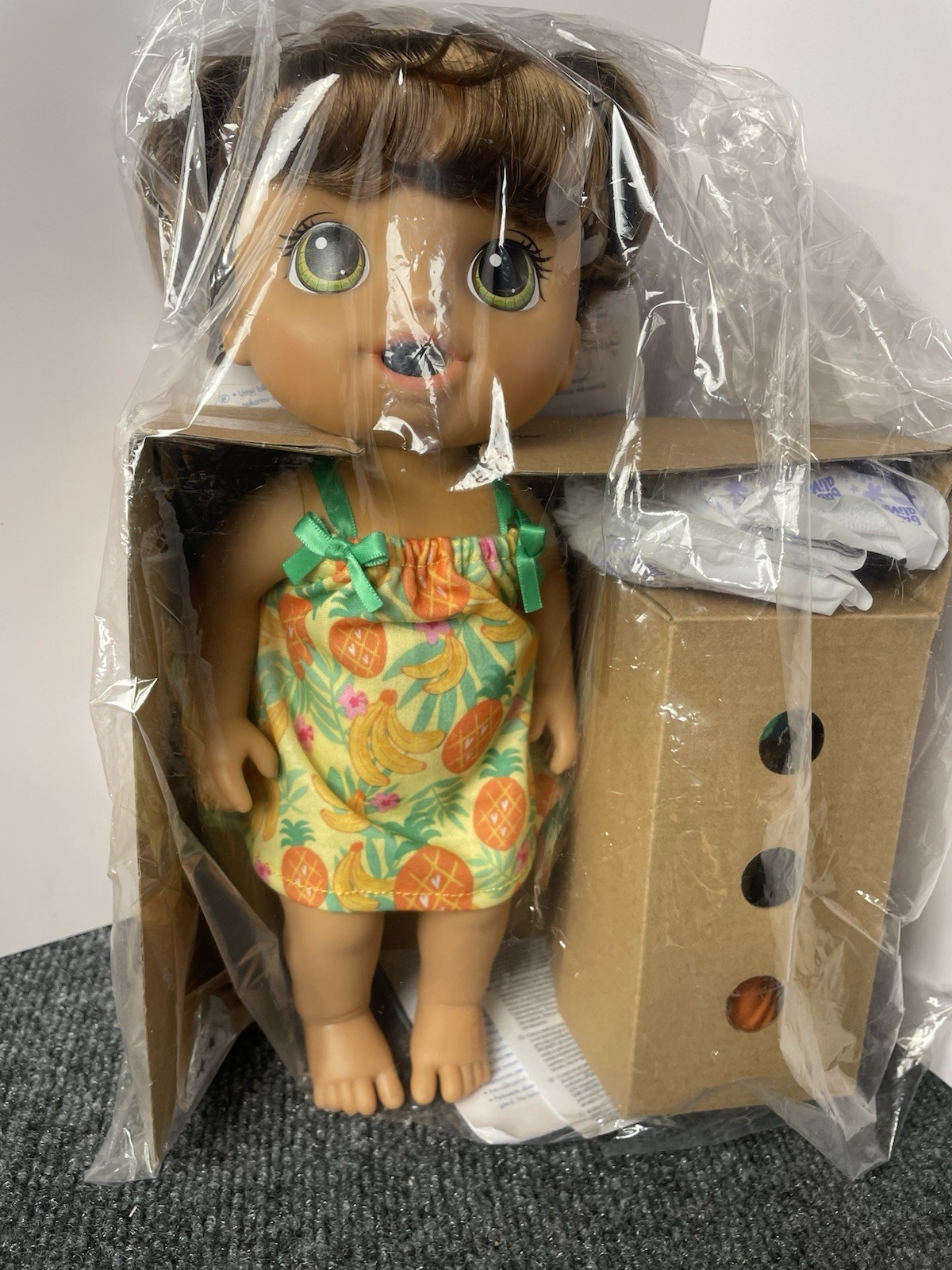 Baby Alive 2018 Hawaiian Dress Brown Hair Green Eyes  Bottle Food Blender Diaper