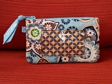 Vera Bradley Small Coin Purse With ID Window Zipper Closure Blue Floral Multi 