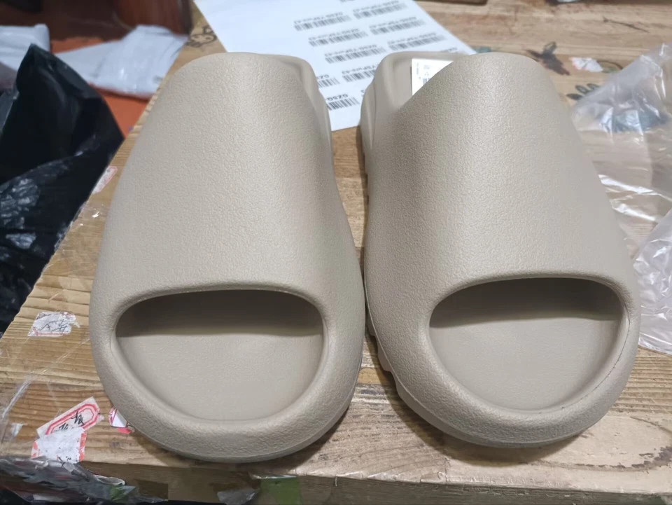 Adidas Yeezy слайды "чистый" - Изображение 3 из 4