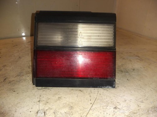 Rückleuchte Volkswagen PASSAT 1996 rechts 333945108