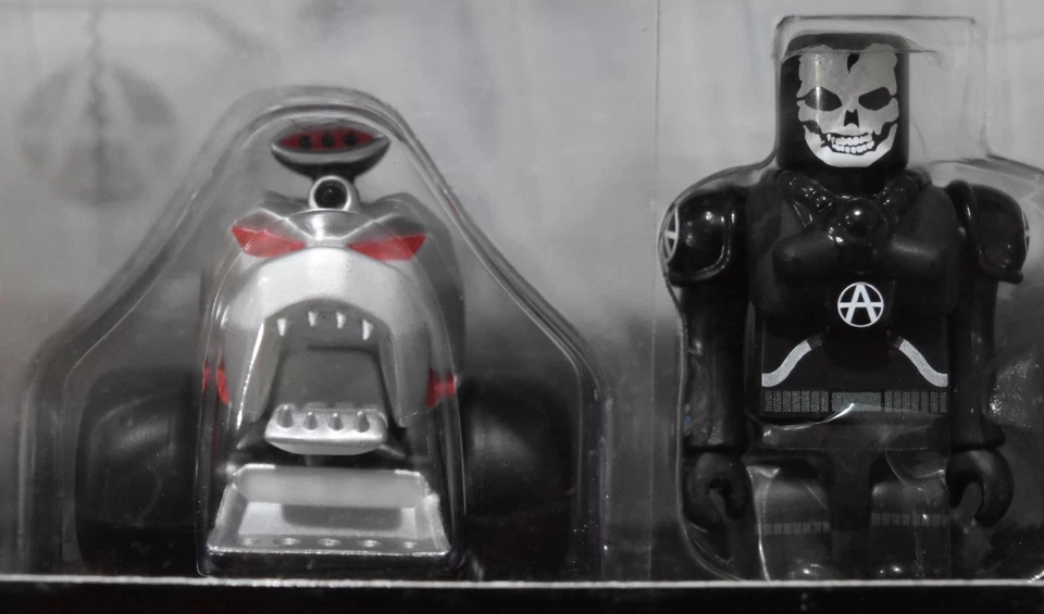 MEDICOM KUBRICK THE MAD CAPSULE MARKETS CAJA SET DE 8 2000 CAJA NEGRA NUEVO EN CAJA CYBORN Foto 4 de 4